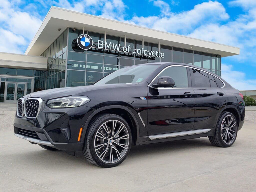 2022 BMW X4