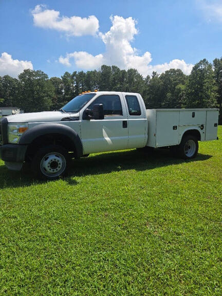 2014 FORD F-550