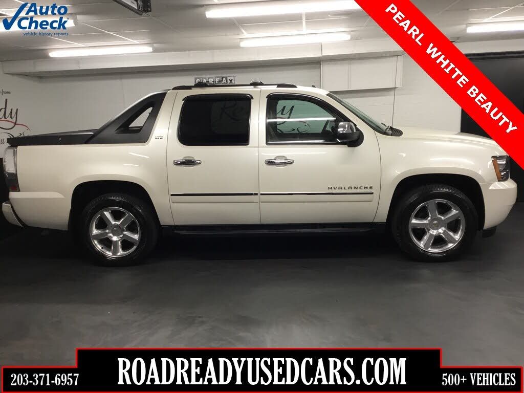 2011 CHEVROLET Avalanche