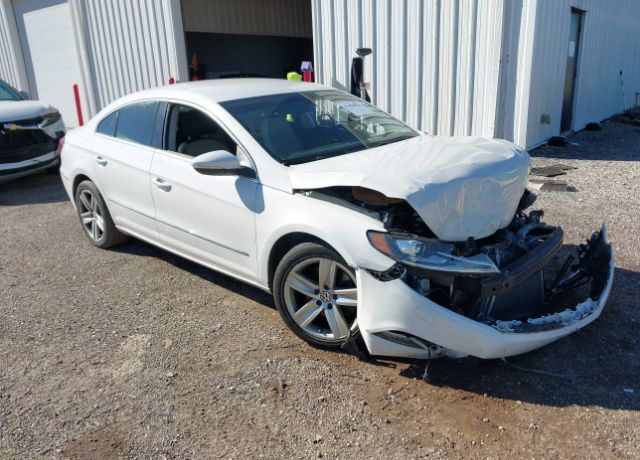 2013 VOLKSWAGEN Passat