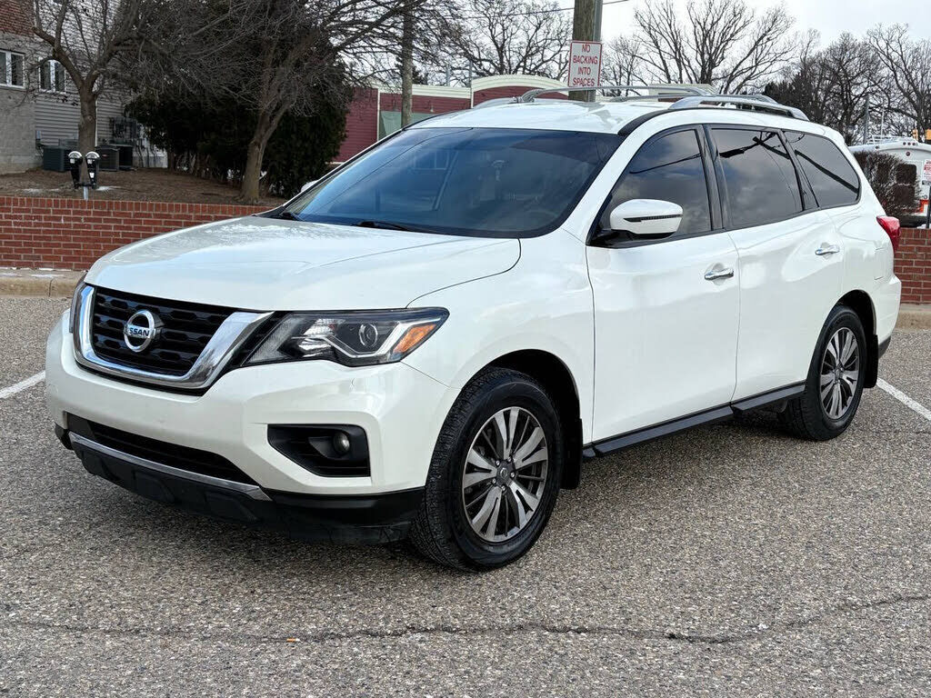2020 NISSAN Pathfinder