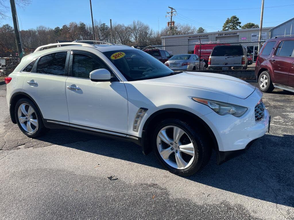 2011 INFINITI FX35