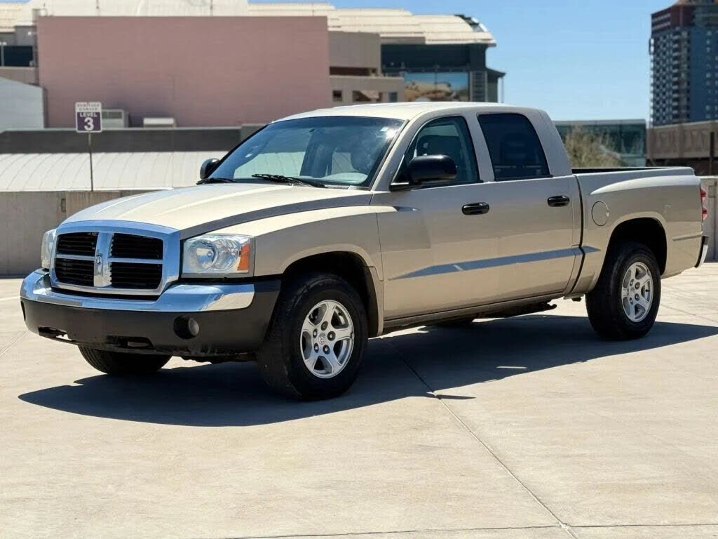 2005 DODGE Dakota