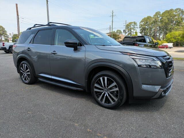 2023 NISSAN Pathfinder