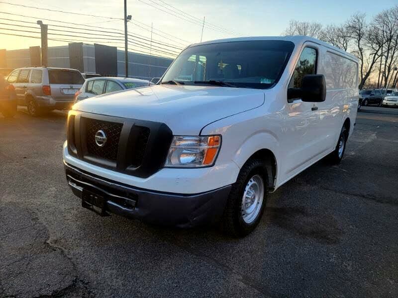 2015 NISSAN NV