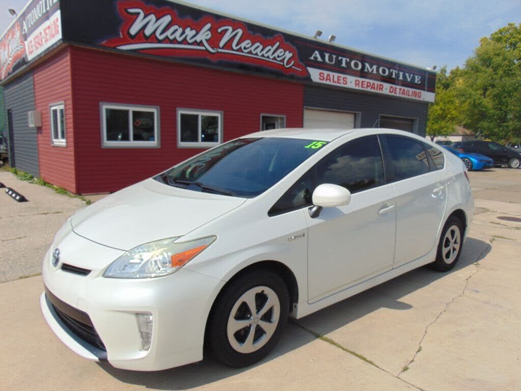 2015 TOYOTA PRIUS