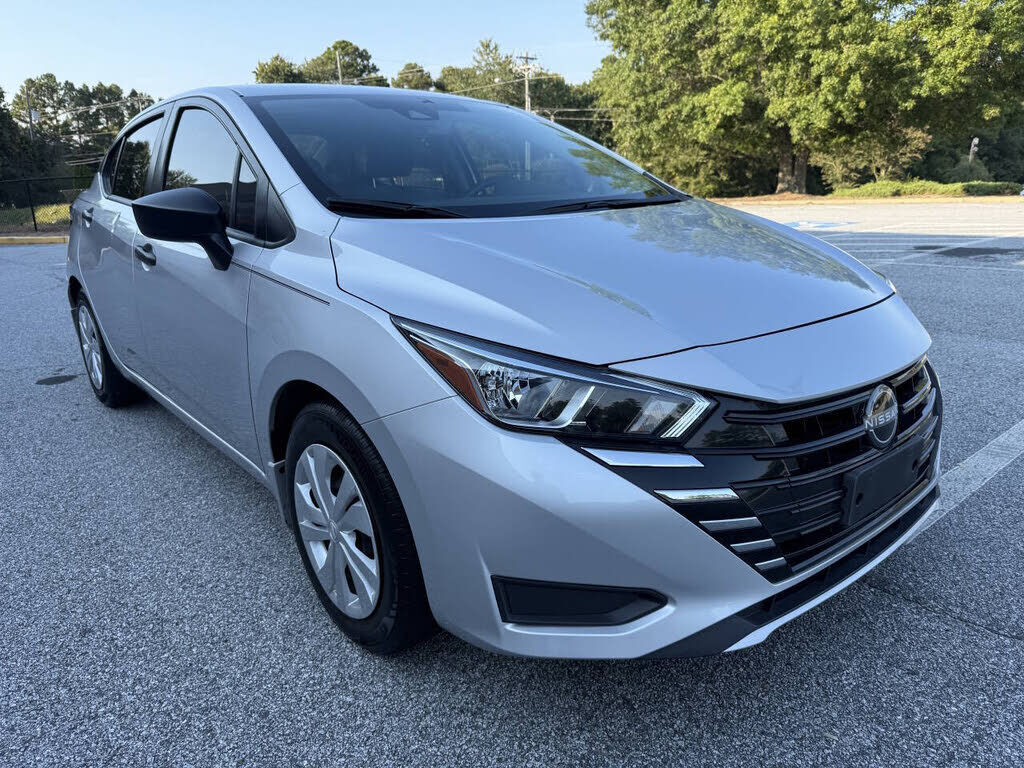 2023 NISSAN Versa