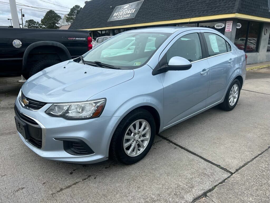 2017 CHEVROLET Sonic