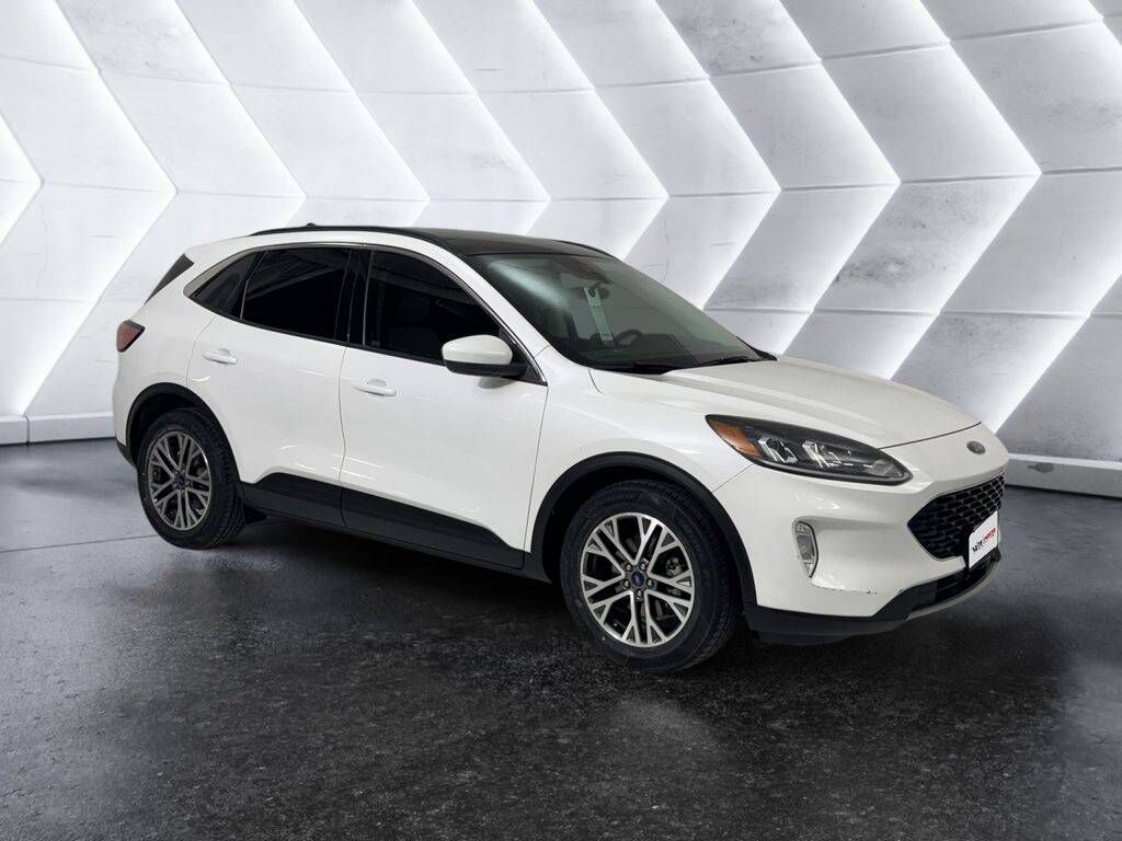 2021 FORD Escape