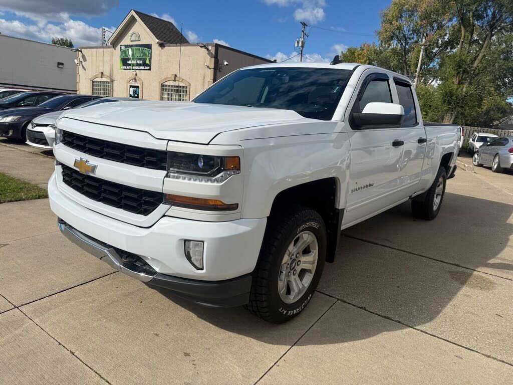 2018 CHEVROLET Silverado