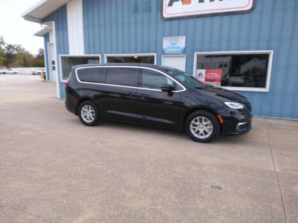 2025 CHRYSLER Pacifica