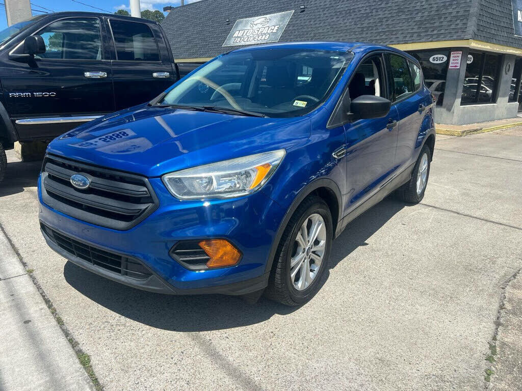 2017 FORD Escape