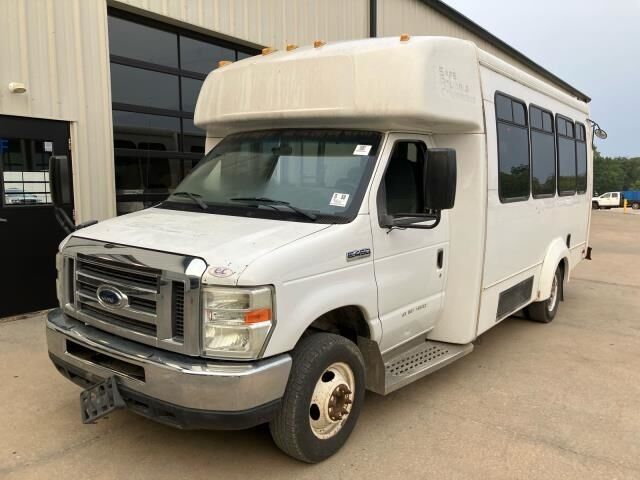 Ford E-450