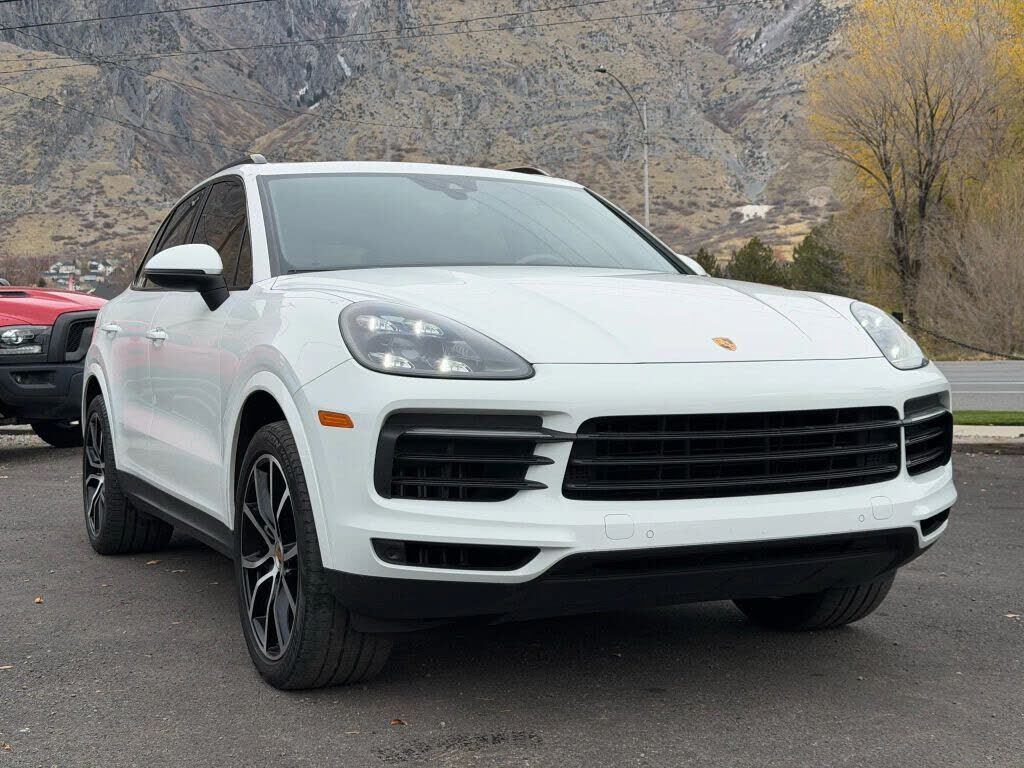 2020 PORSCHE Cayenne