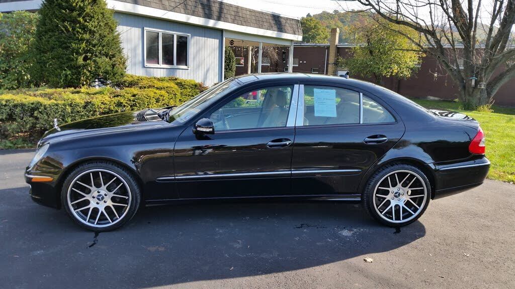 2009 MERCEDES-BENZ E-Class