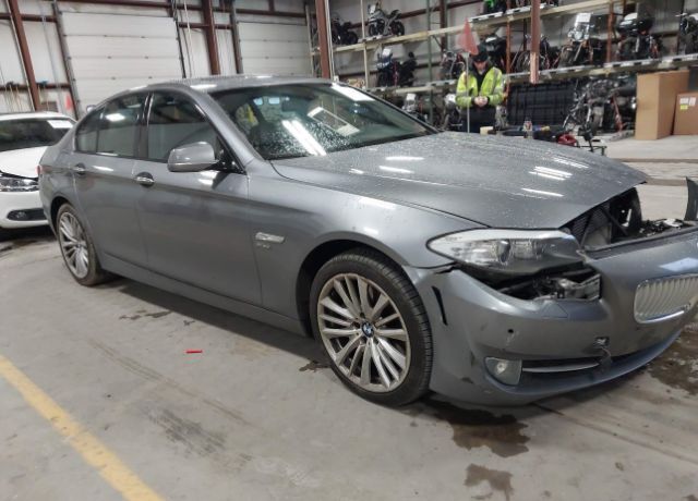 BMW 550i