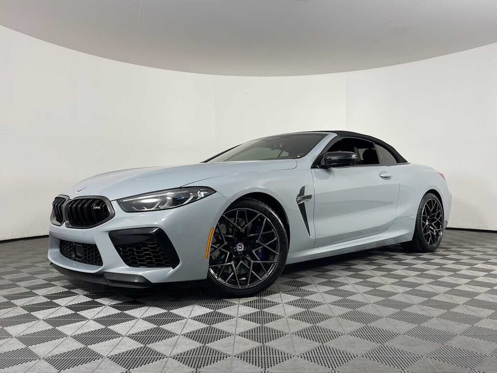 2023 BMW M8