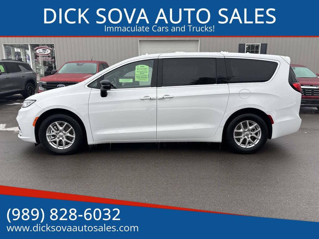 2025 CHRYSLER Pacifica