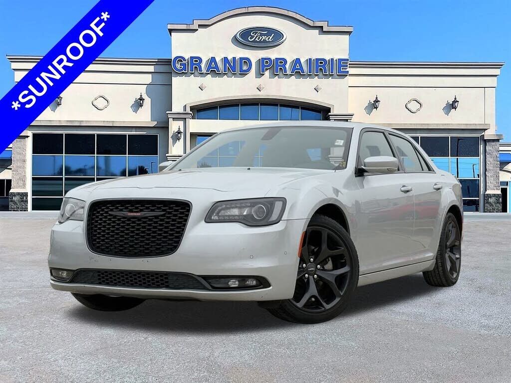 2023 CHRYSLER 300