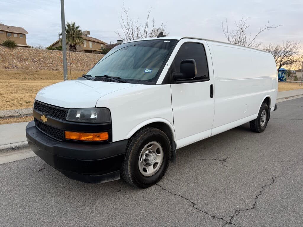 2019 CHEVROLET Express