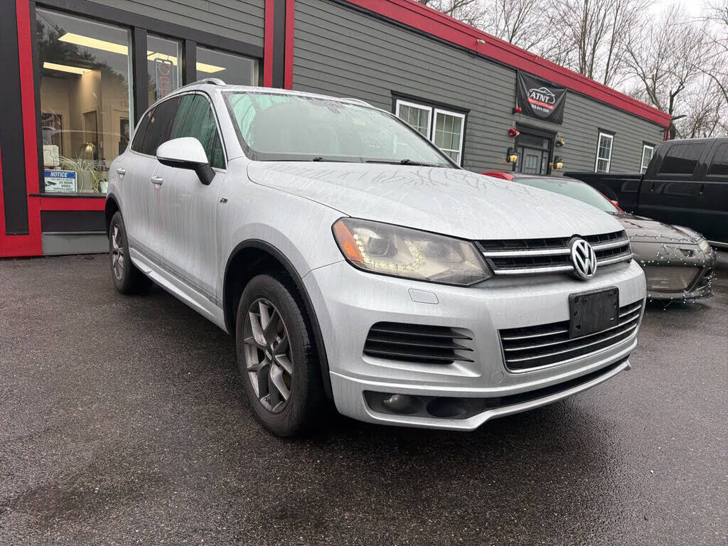 2014 VOLKSWAGEN Touareg