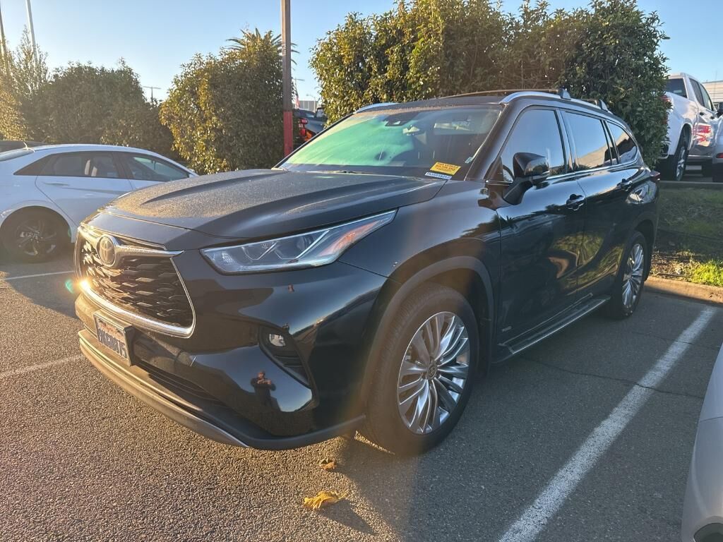 2024 TOYOTA Highlander