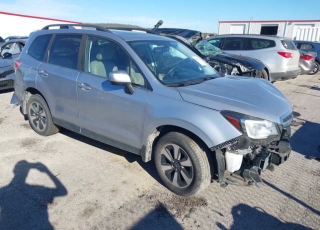 2017 SUBARU Forester
