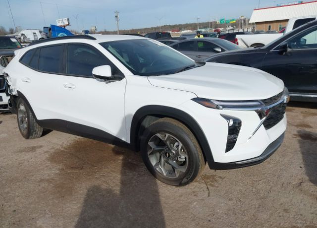 2025 CHEVROLET Trax