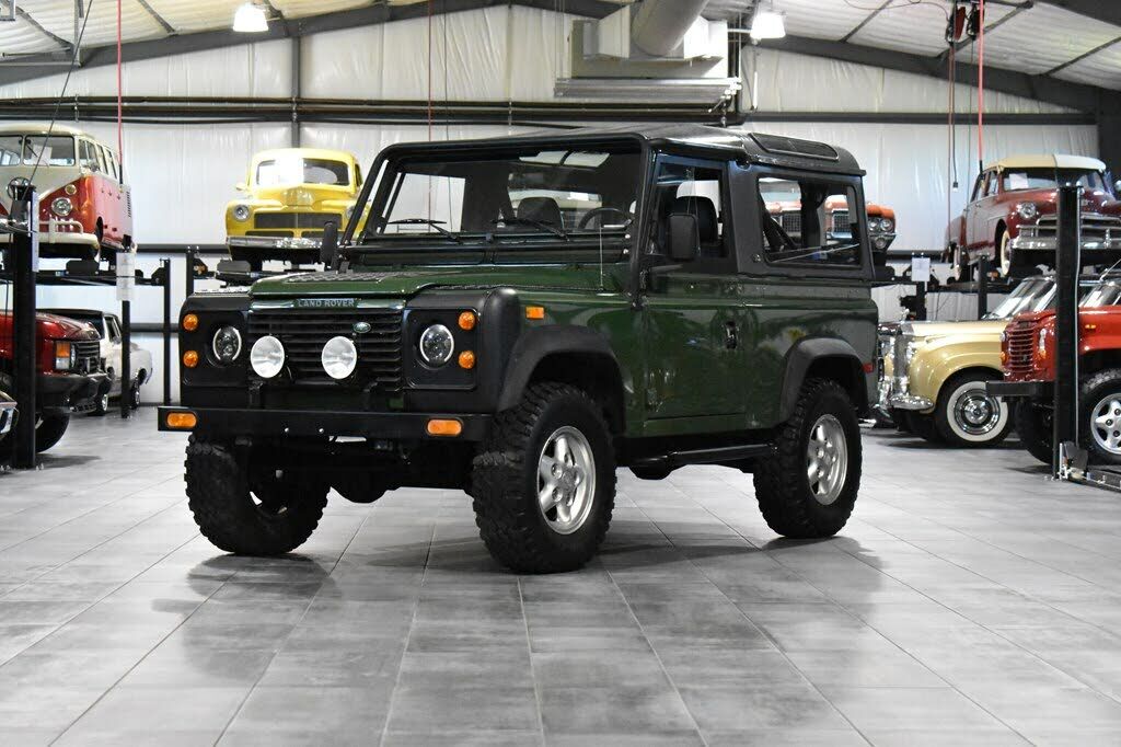 Land Rover Defender