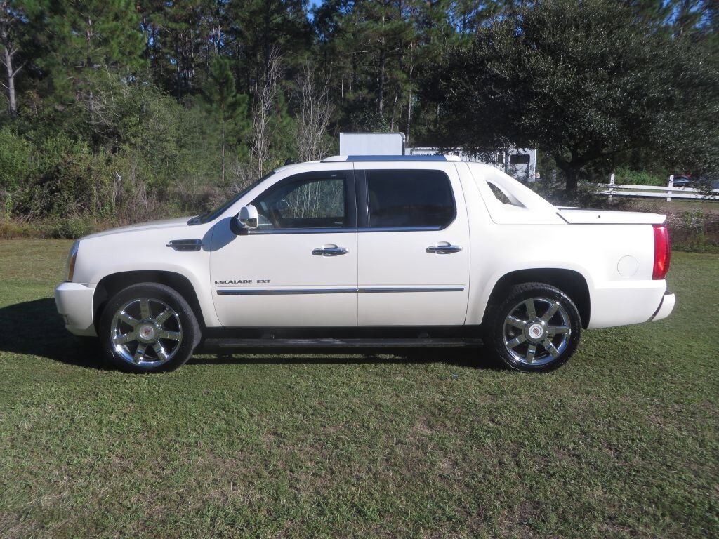 2013 CADILLAC Escalade