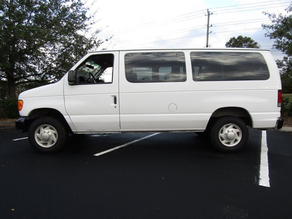 2007 FORD E-350