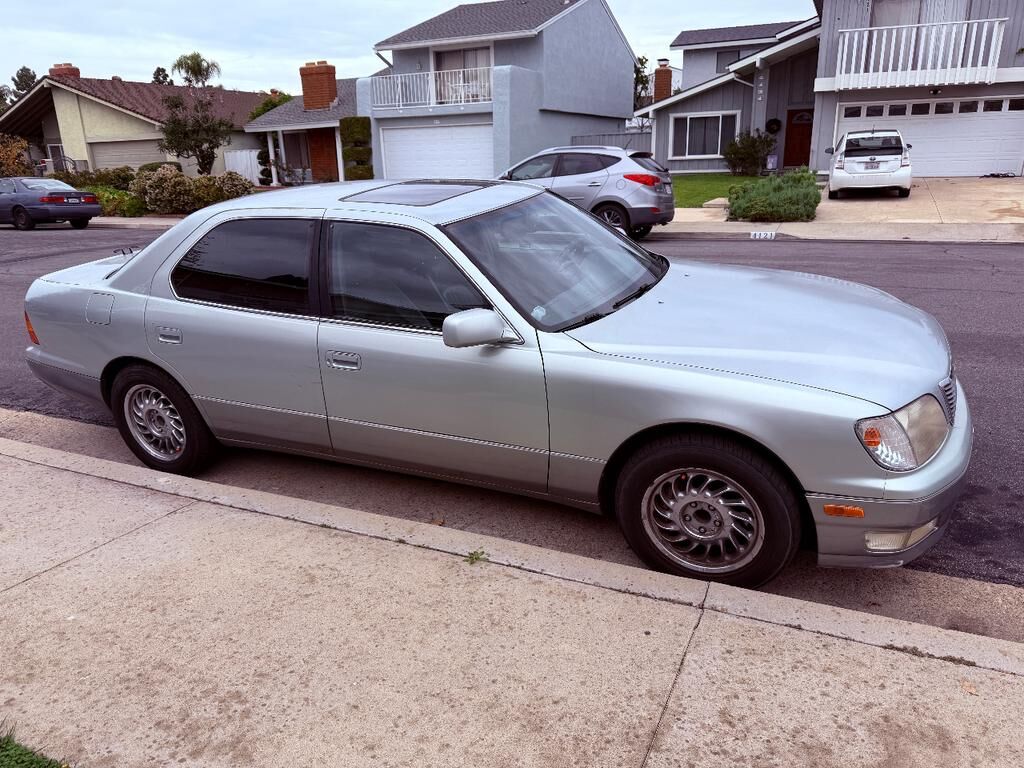 1998 LEXUS LS