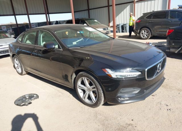 2018 VOLVO S90
