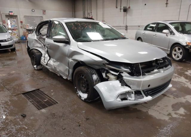 2011 VOLKSWAGEN Jetta