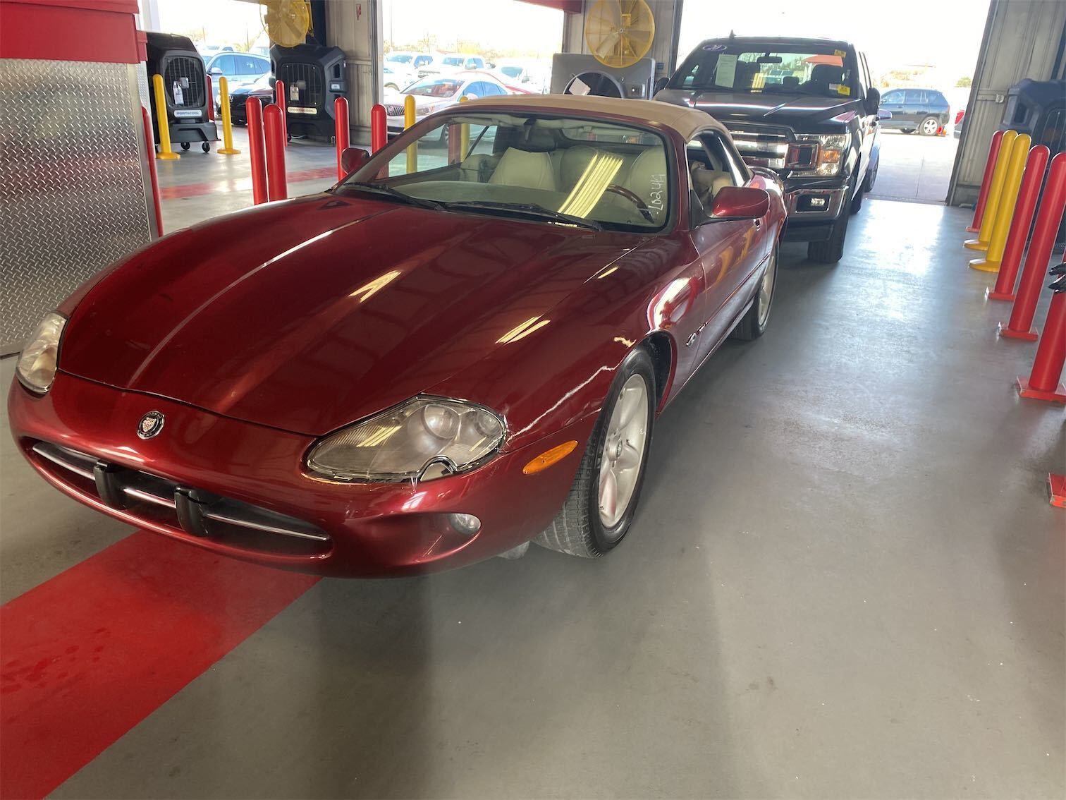 Jaguar XK8