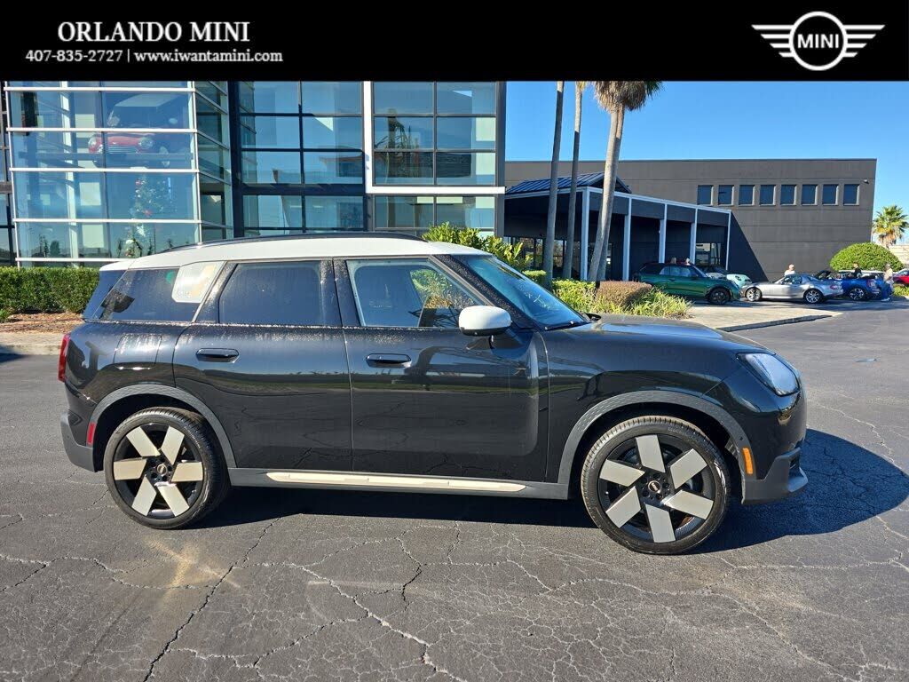 2025 MINI Countryman