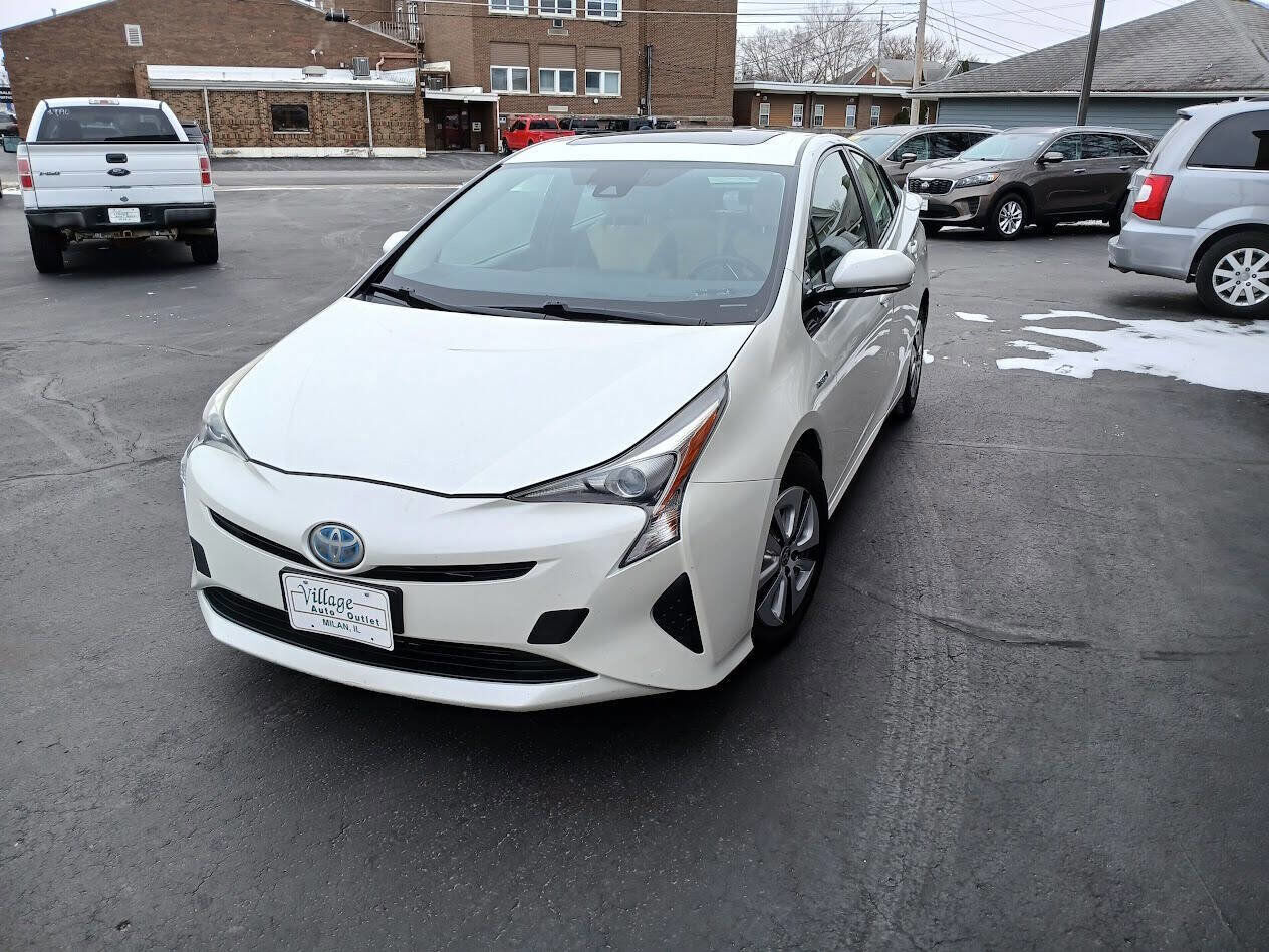 2016 TOYOTA PRIUS
