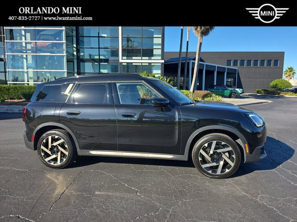 2025 MINI Countryman