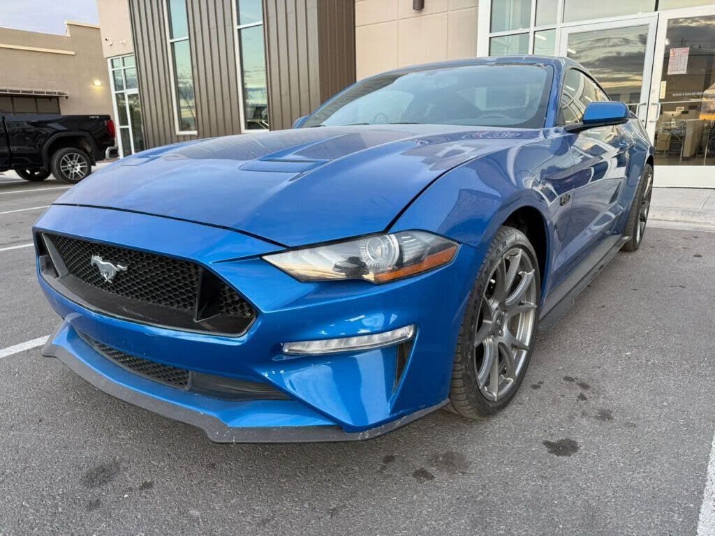 2020 FORD Mustang