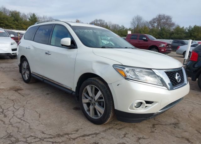 2016 NISSAN Pathfinder