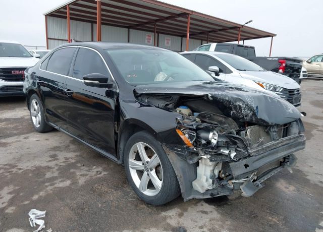 2013 VOLKSWAGEN Passat