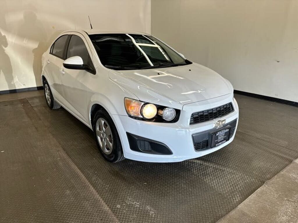 2013 CHEVROLET Sonic