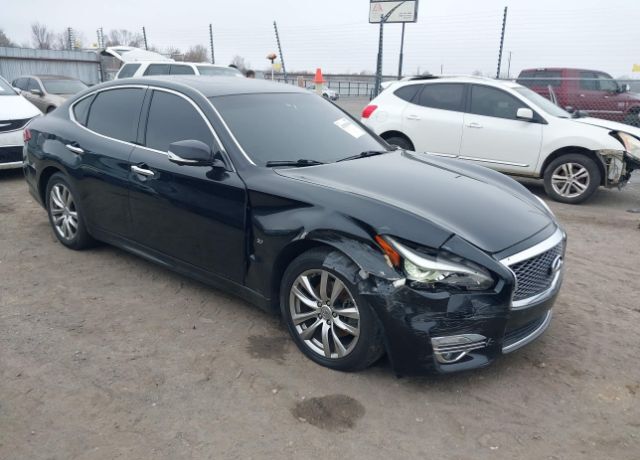 Infiniti Q70