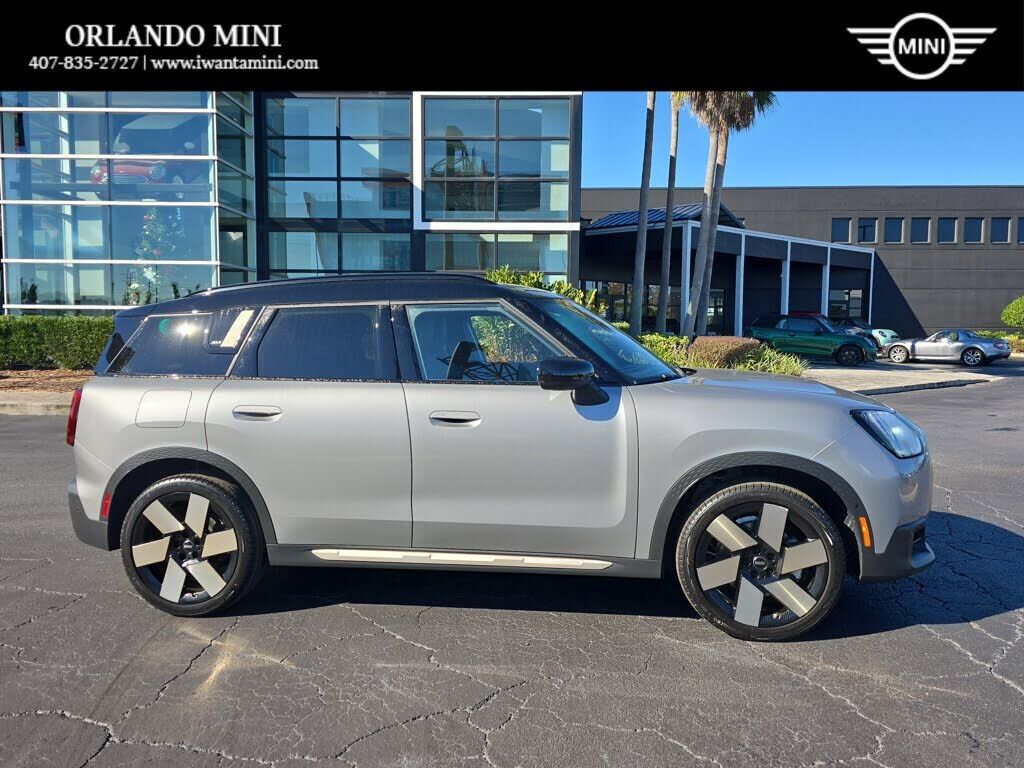 2025 MINI Countryman