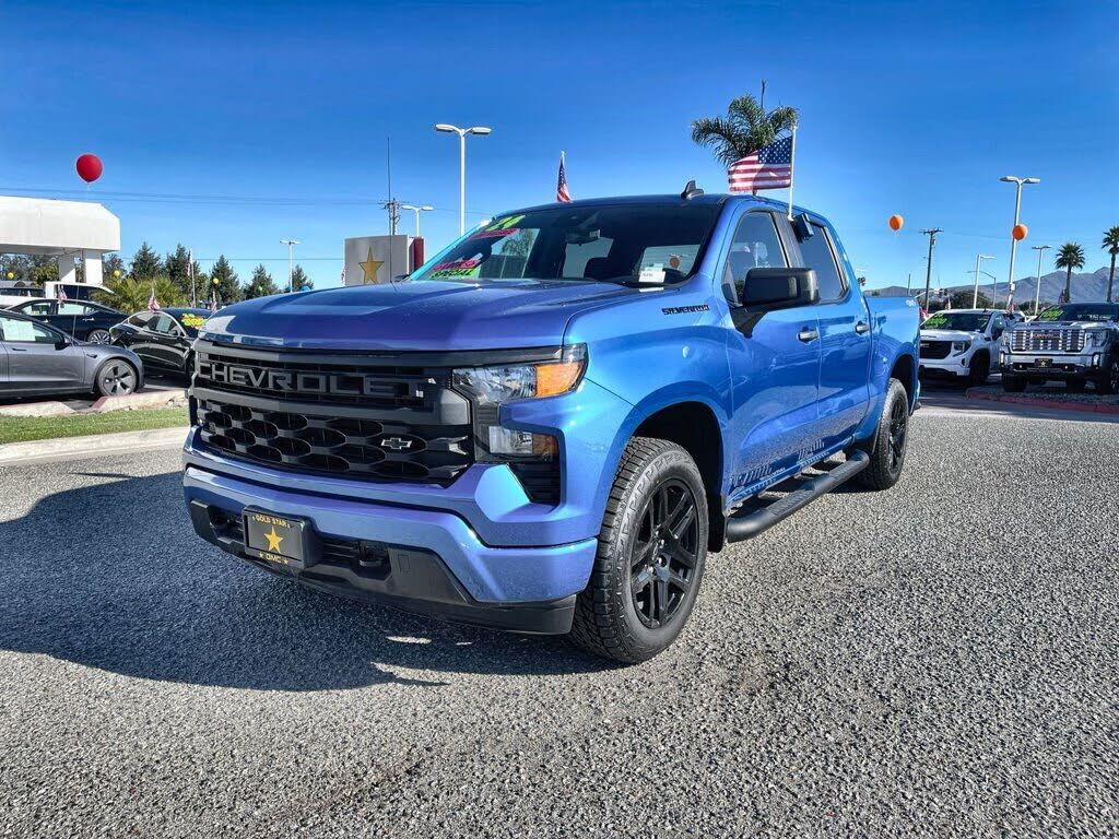 2024 CHEVROLET Silverado
