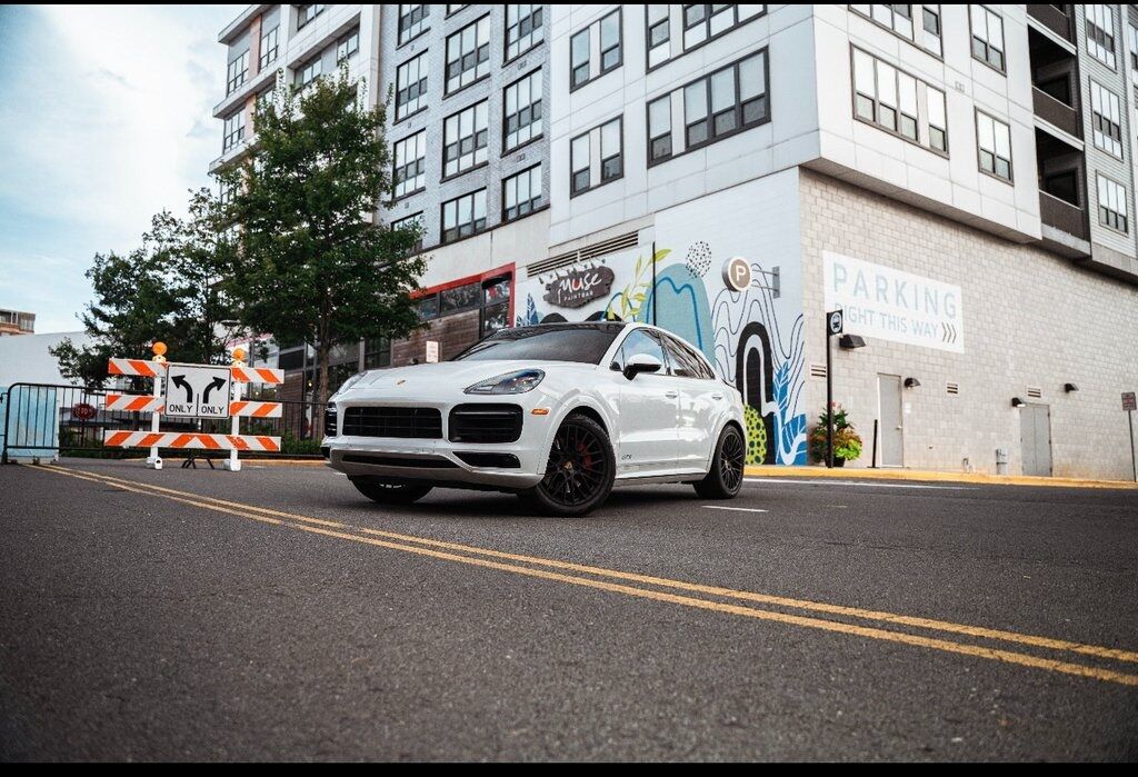 2021 PORSCHE Cayenne