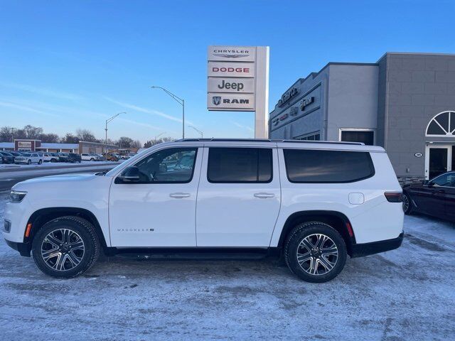 2025 JEEP Wagoneer L