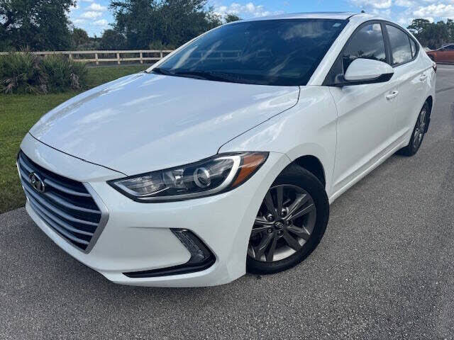 2018 HYUNDAI Elantra