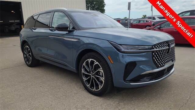 2025 LINCOLN Nautilus