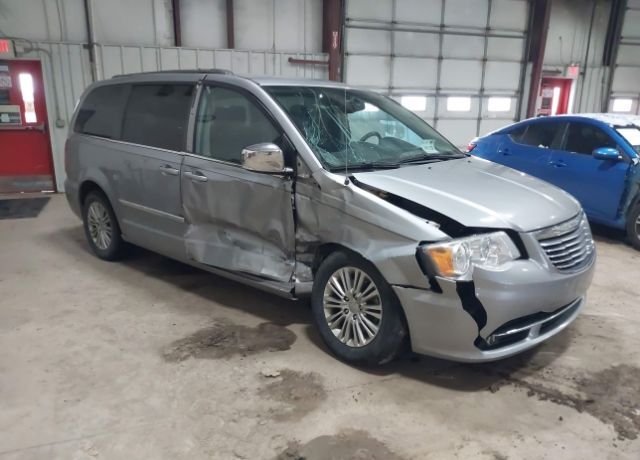 2015 CHRYSLER Town and Country
